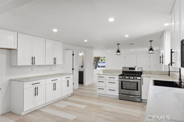 Detail Gallery Image 17 of 40 For 8880 Greenfield Park Dr, Bakersfield,  CA 93307 - 3 Beds | 3/1 Baths