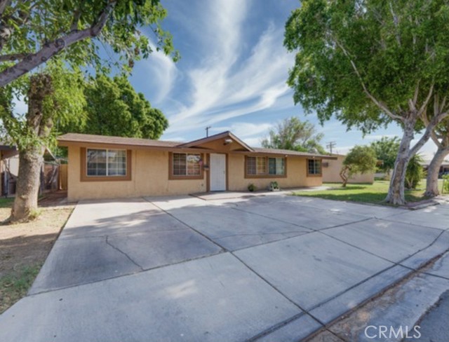 Detail Gallery Image 1 of 1 For 351 W C St, Brawley,  CA 92227 - 4 Beds | 2 Baths