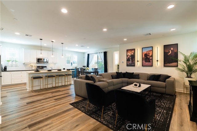 Detail Gallery Image 3 of 34 For 3664 E Happy Paseo, Ontario,  CA 91761 - 4 Beds | 3 Baths