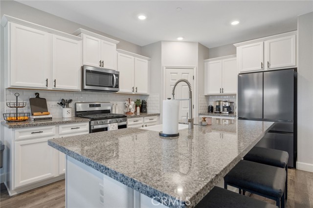 Detail Gallery Image 14 of 41 For 3531 E Laura Ct, Visalia,  CA 93292 - 3 Beds | 2 Baths