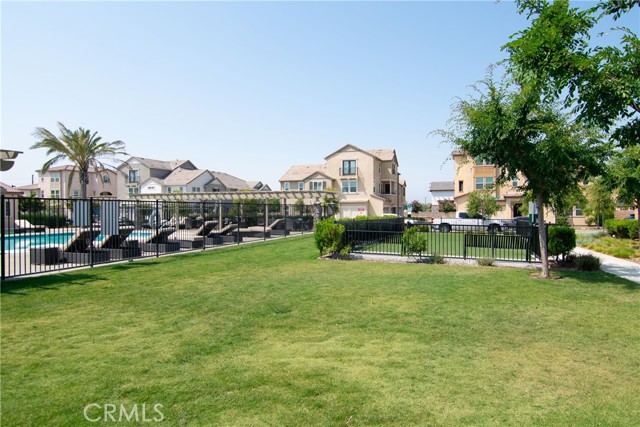 Detail Gallery Image 17 of 18 For 1592 Redwoods Dr, Upland,  CA 91784 - 3 Beds | 2/1 Baths