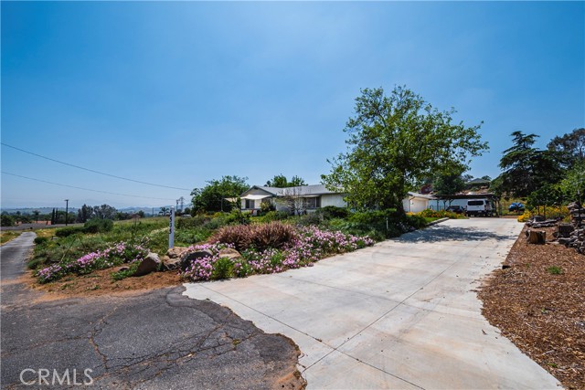 5535 Charlotte Lane, Jurupa Valley CA: https://media.crmls.org/medias/179f308b-bca8-4fe5-9e47-9b8f2816d715.jpg