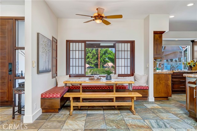 4532 Del Moreno Drive, Woodland Hills CA: https://media.crmls.org/medias/17a04b05-2175-4452-9c91-48a47db409b8.jpg