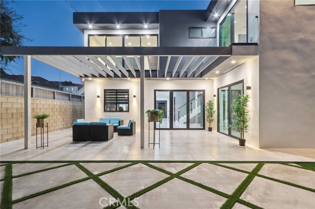 Detail Gallery Image 44 of 61 For 2227 N Lamer St, Burbank,  CA 91504 - 4 Beds | 4/1 Baths