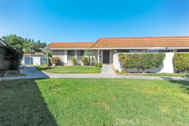 Detail Gallery Image 2 of 26 For 23445 El Reposa, Aliso Viejo,  CA 92656 - 3 Beds | 2 Baths