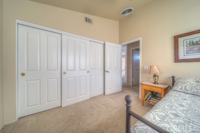 Image 40 of 75 For 25220 Corte Sur