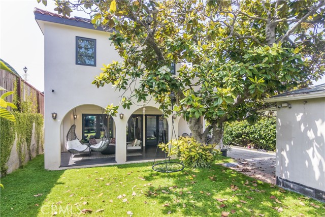 Detail Gallery Image 36 of 48 For 640 Raymond, Santa Monica,  CA 90405 - 4 Beds | 3 Baths