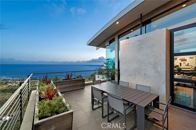 Detail Gallery Image 38 of 49 For 591 Balboa Ave, Laguna Beach,  CA 92651 - 4 Beds | 4/1 Baths