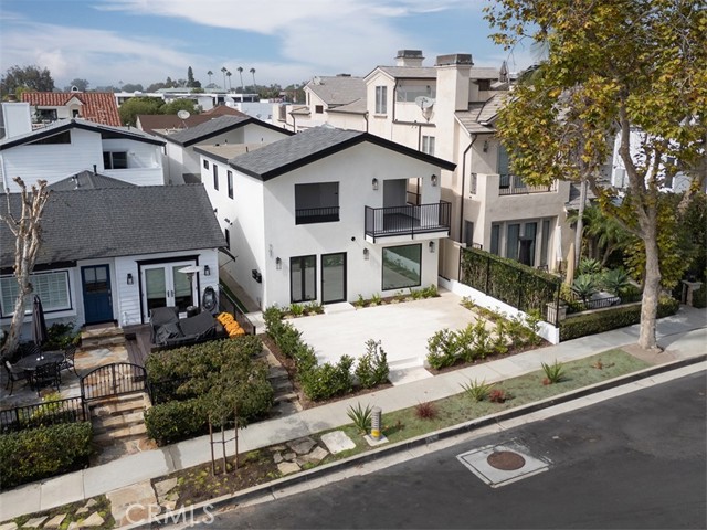 Detail Gallery Image 39 of 45 For 707 Begonia Ave, Corona Del Mar,  CA 92625 - 5 Beds | 5/1 Baths