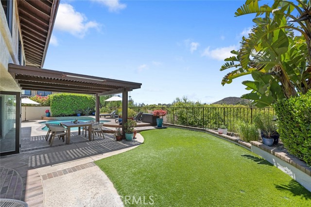 1579 Via Parque, Thousand Oaks CA: https://media.crmls.org/medias/17a497d1-ca02-475f-9d44-34f9b69fb6fa.jpg