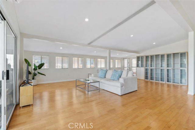 Detail Gallery Image 6 of 38 For 23777 Mulholland Hwy Hwy #62,  Calabasas,  CA 91302 - 4 Beds | 4 Baths