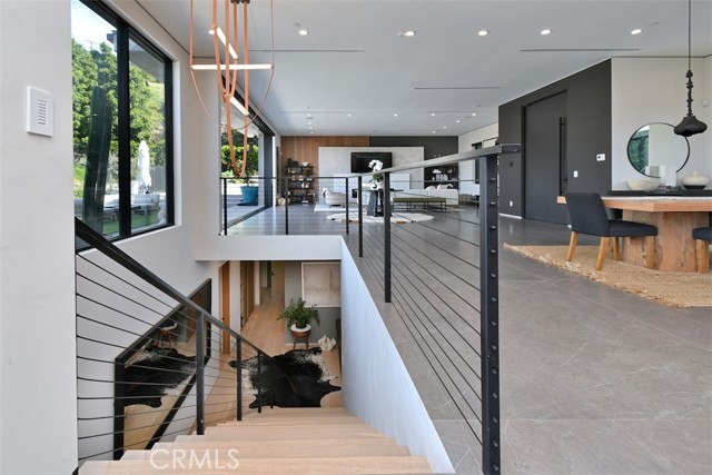 Detail Gallery Image 20 of 36 For 14753 Round Valley, Sherman Oaks,  CA 91403 - 4 Beds | 5 Baths