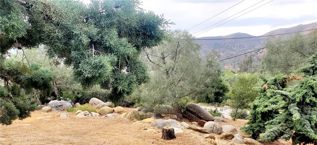 https://media.crmls.org/medias/17a5855e-0710-4980-9daf-d625433fe8e8.jpg?preset=X-Large