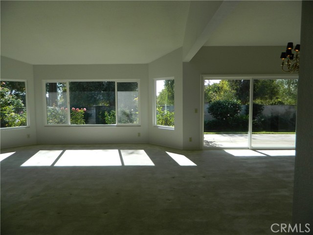 Detail Gallery Image 6 of 30 For 888 via Maria, Upland,  CA 91784 - 3 Beds | 3/1 Baths