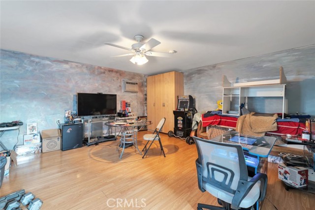 16908 Los Alimos Street, Granada Hills CA: https://media.crmls.org/medias/17a687a0-8caa-49a7-a239-38b92eeaad3a.jpg