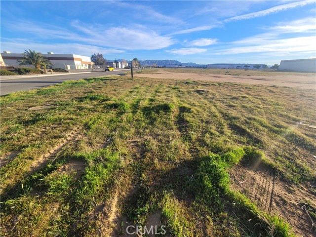 Detail Gallery Image 10 of 21 For 1 Malaki, Apple Valley,  CA 92308 - – Beds | – Baths