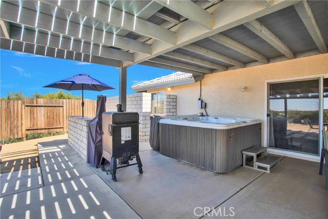 Detail Gallery Image 36 of 45 For 11020 Blue Jay Way, Oak Hills,  CA 92344 - 5 Beds | 2 Baths