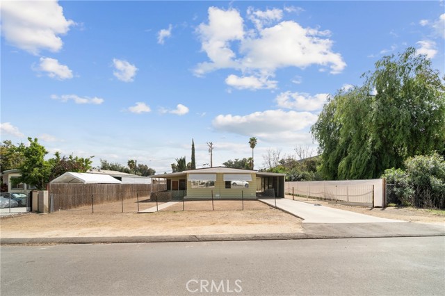 Detail Gallery Image 4 of 41 For 33124 Arbolado Ln, Lake Elsinore,  CA 92530 - 2 Beds | 2 Baths