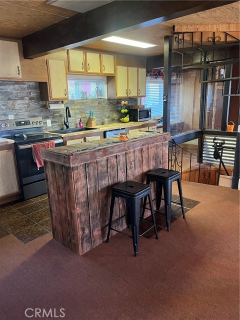 Detail Gallery Image 4 of 21 For 6070 Manzanita Ct, Angelus Oaks,  CA 92305 - 3 Beds | 1 Baths