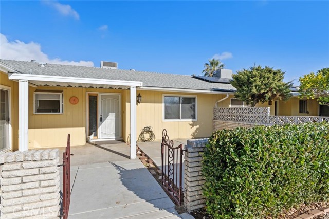 26434 Mccall Boulevard, Menifee CA: https://media.crmls.org/medias/17a864b0-60de-451f-8975-1a7cbbcf6645.jpg