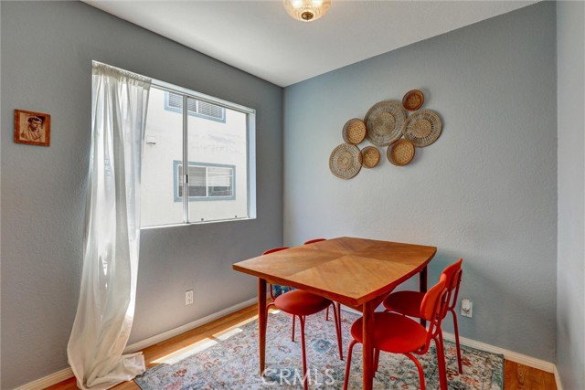 533 Walnut Avenue, Long Beach CA: https://media.crmls.org/medias/17a88fdb-b991-4dc4-8f19-8ec71da3d703.jpg