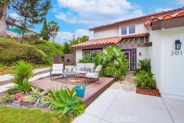 201 Todd Court, Oceanside CA: https://media.crmls.org/medias/17a9a09a-55e0-4076-a3db-70bbd1f7b0a7.jpg