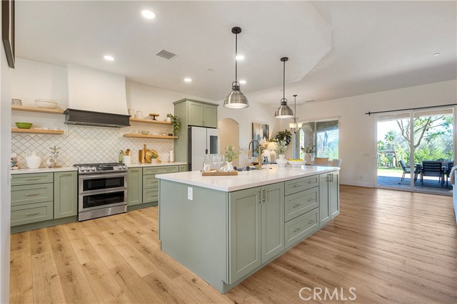 Detail Gallery Image 9 of 48 For 1986 Grey Rabbit Hollow Ln, Fallbrook,  CA 92028 - 4 Beds | 2 Baths