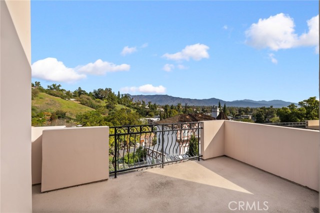Detail Gallery Image 21 of 25 For 823 Oneonta, South Pasadena,  CA 91030 - 4 Beds | 3 Baths