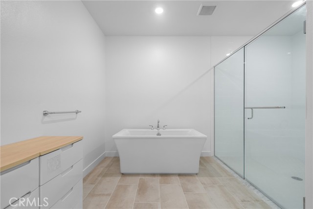 Detail Gallery Image 10 of 17 For 1105 Rivington, Irvine,  CA 92612 - 1 Beds | 2 Baths