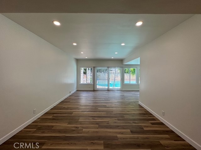 5212 Chablis Circle, Irvine CA: https://media.crmls.org/medias/17ab06c5-dd6b-44e5-9e51-71830d1088a9.jpg