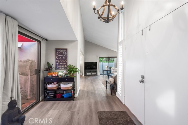 1137 Mountain Gate Road, Upland CA: https://media.crmls.org/medias/17ab8144-ec27-484b-94ae-4bc0a39c0825.jpg
