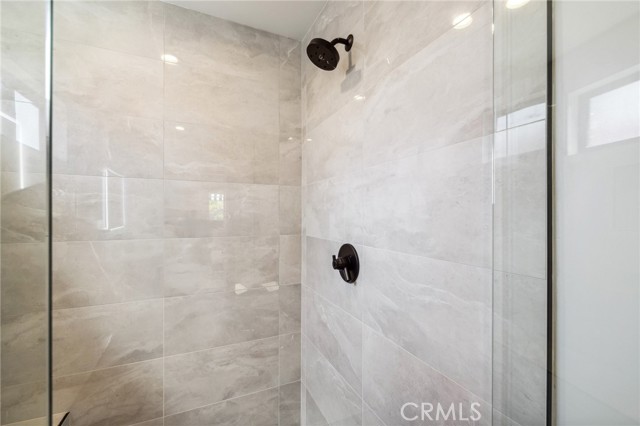 6521 Homewood Avenue, Los Angeles CA: https://media.crmls.org/medias/17abe95b-6c6d-40a9-b27c-445121a38037.jpg