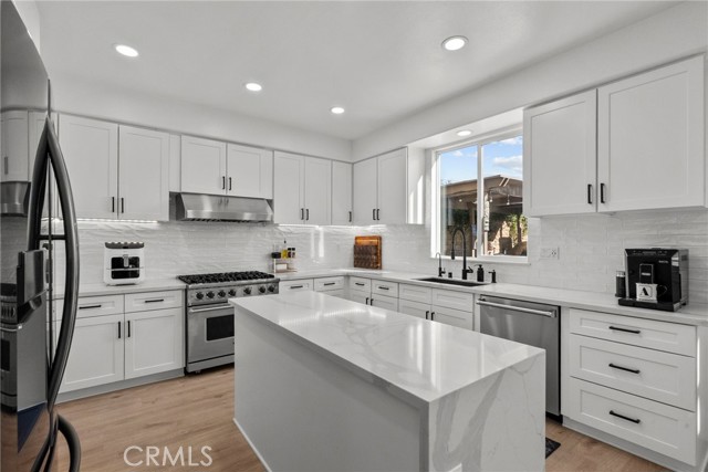 Detail Gallery Image 29 of 75 For 29228 Las Brisas Rd, Valencia,  CA 91354 - 5 Beds | 4 Baths