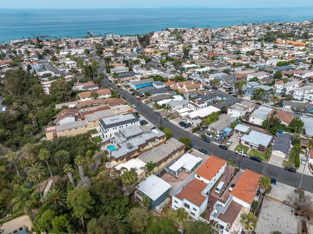 Detail Gallery Image 1 of 51 For 221 Avenida Monterey, San Clemente,  CA 92672 - 5 Beds | 4/1 Baths