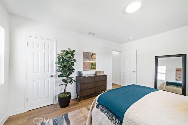 Detail Gallery Image 35 of 43 For 2218 Mira Mar Avenue, Long Beach,  CA 90815 - 2 Beds | 1 Baths