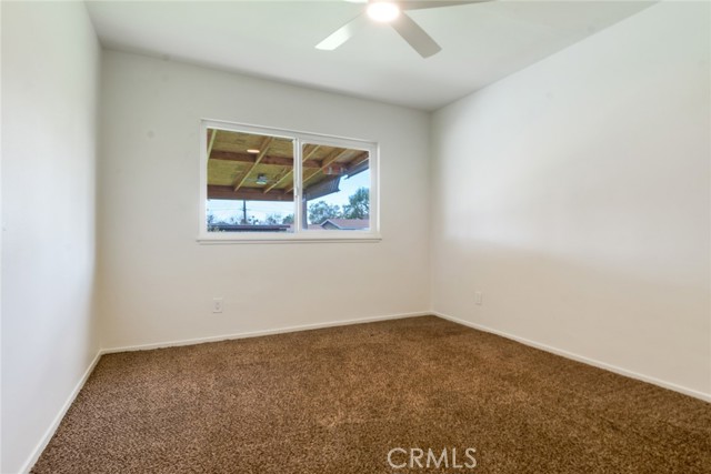 Detail Gallery Image 11 of 18 For 383 E Mesa, Rialto,  CA 92376 - 3 Beds | 2 Baths