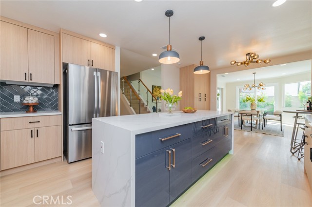 921 Azalea Avenue, Placentia CA: https://media.crmls.org/medias/17aee656-e3b3-431c-a846-6c8112c23c21.jpg