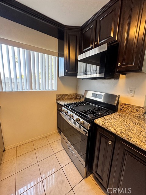 Detail Gallery Image 2 of 8 For 2255 Cahuilla St #140,  Colton,  CA 92324 - 2 Beds | 1/1 Baths