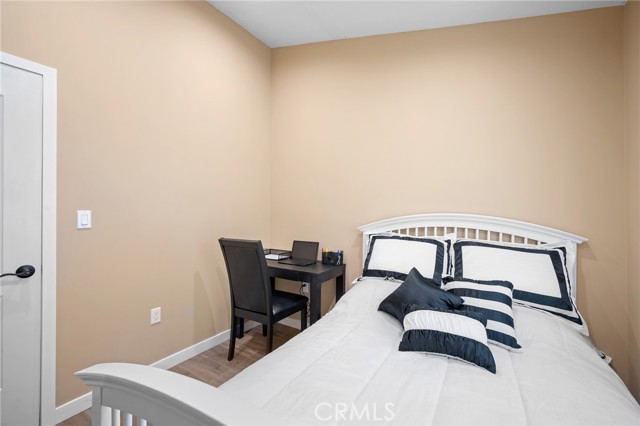 13988 Raven Street, Sylmar CA: https://media.crmls.org/medias/17af1625-1853-49fd-a4d2-269169c2c883.jpg