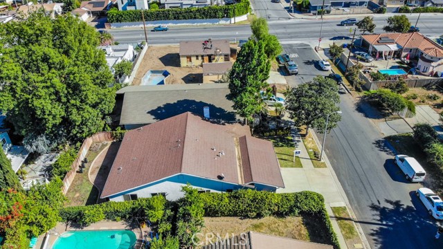18119 Calvert Street photo 33