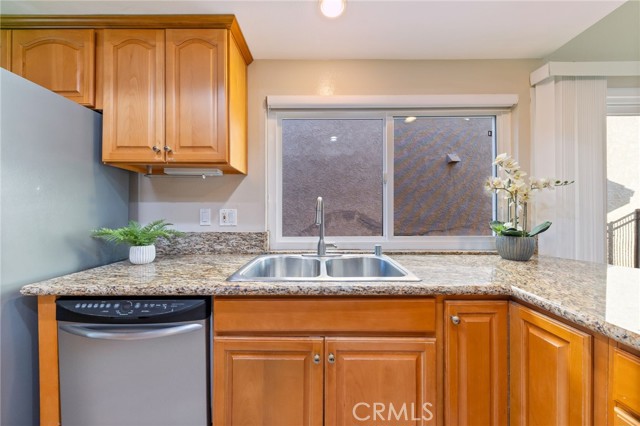 Detail Gallery Image 12 of 63 For 38 Deerwood E, Irvine,  CA 92604 - 3 Beds | 2 Baths