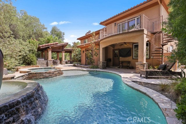 6 Marble Creek Lane, Coto de Caza CA: https://media.crmls.org/medias/17afc38d-190e-4657-871f-42c0787d8146.jpg