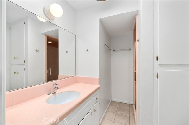 Detail Gallery Image 11 of 30 For 2302 E 2nd St 3a,  Long Beach,  CA 90803 - 3 Beds | 2 Baths