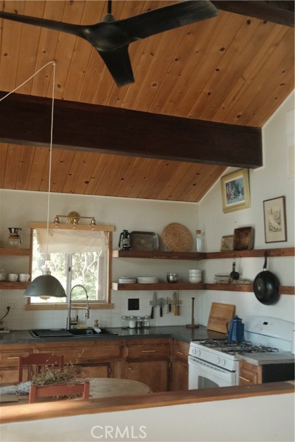30620 Ferndale, Running Springs, CA 92382