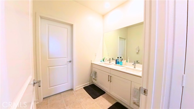 Detail Gallery Image 17 of 46 For 6035 Rio Bravo, Corona,  CA 92880 - 4 Beds | 3 Baths