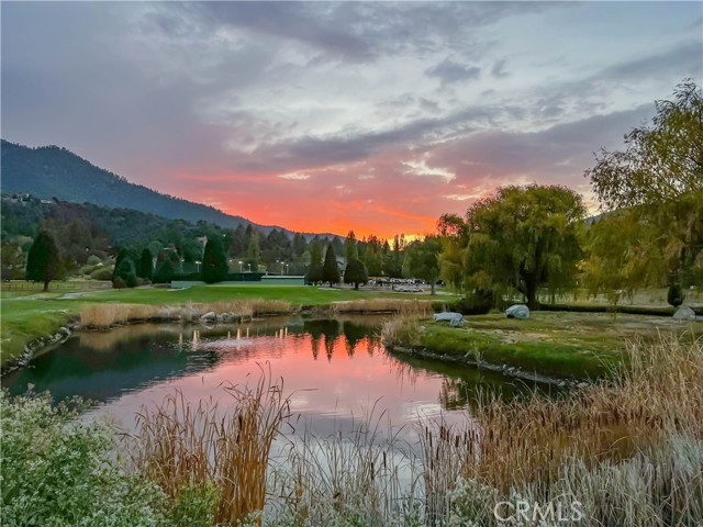 14704 Pinehurst Drive, Pine Mountain Club CA: https://media.crmls.org/medias/17b15a1d-d3b8-4a5d-bfbf-426fff49fe49.jpg
