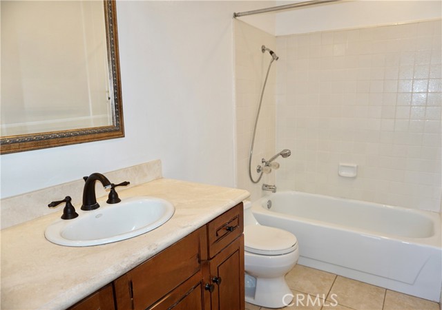 Detail Gallery Image 24 of 35 For 6609 Poppyview Dr, Oak Park,  CA 91377 - 3 Beds | 2/1 Baths