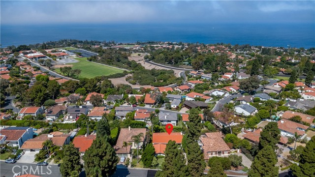 1232 Via Coronel, Palos Verdes Estates CA: https://media.crmls.org/medias/17b1d592-1afb-4ed5-bd25-7e89daaa0b6a.jpg