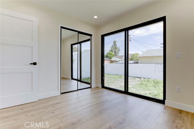 Image 16 of 22 For 210 Alameda  