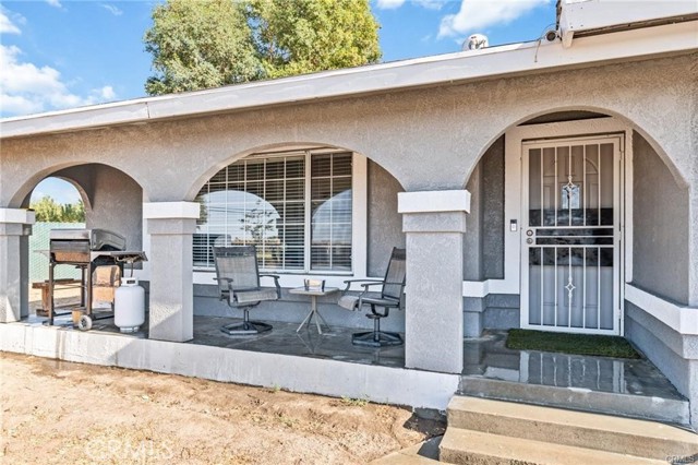 Detail Gallery Image 4 of 55 For 29672 Highway 145, Madera,  CA 93636 - 3 Beds | 2 Baths
